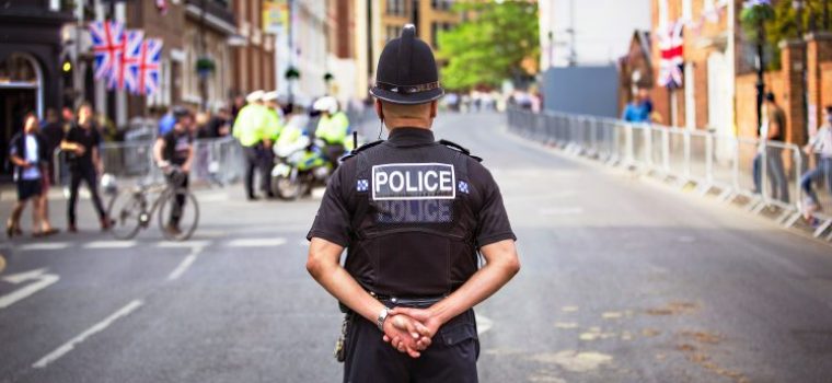 UK-Policeman-in-uniform-750x345